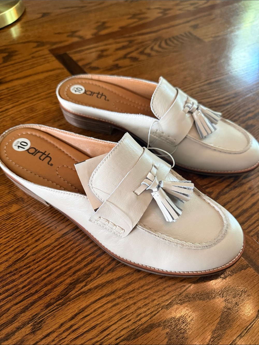 Earth Cream Tassel Slip-On Mule new size 10
